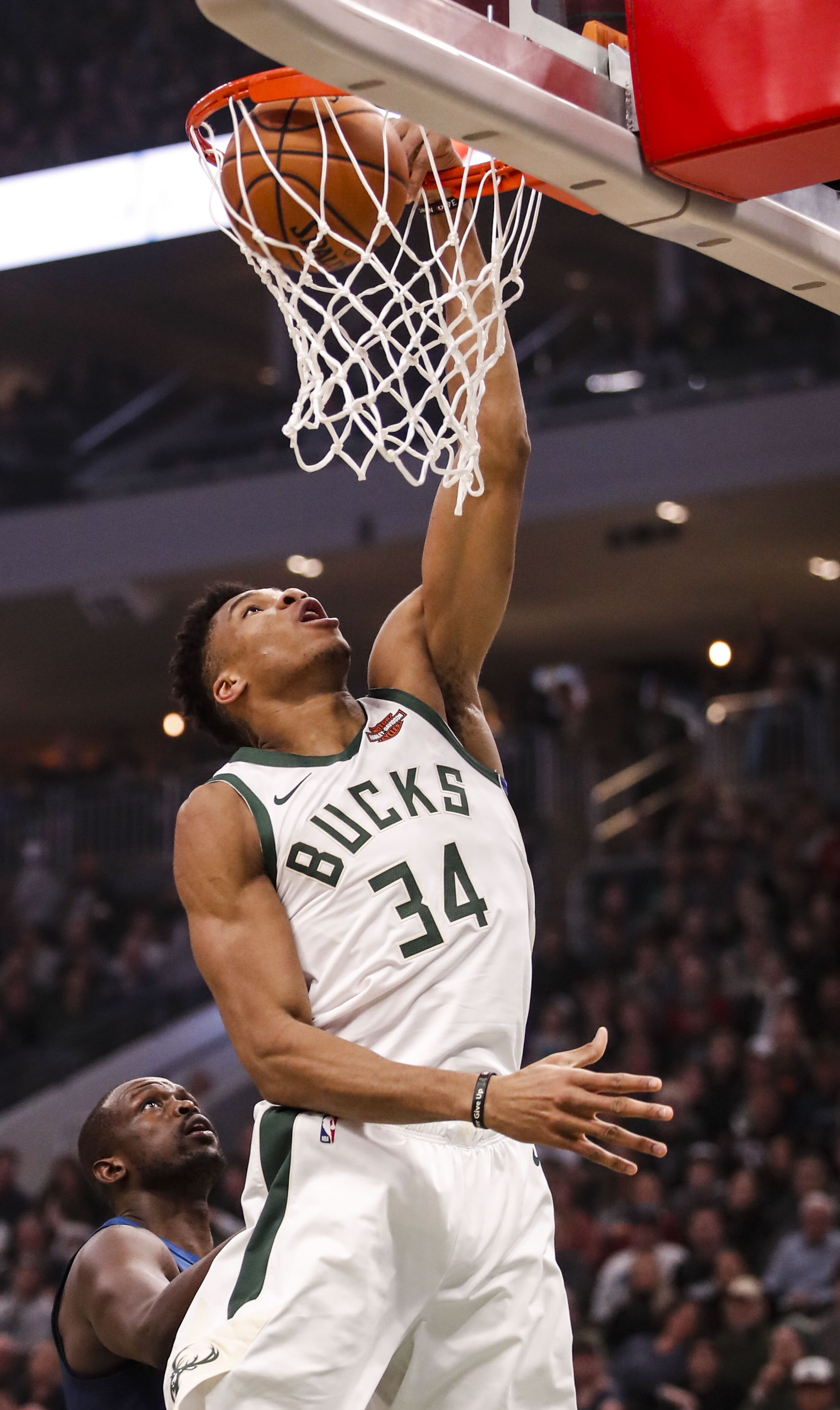 kaiyun下载-包含社区盾倒计时，密尔沃基雄鹿冲刺阶段临场应变，细节引发关注，管理层满意，球队文化再被提及的词条